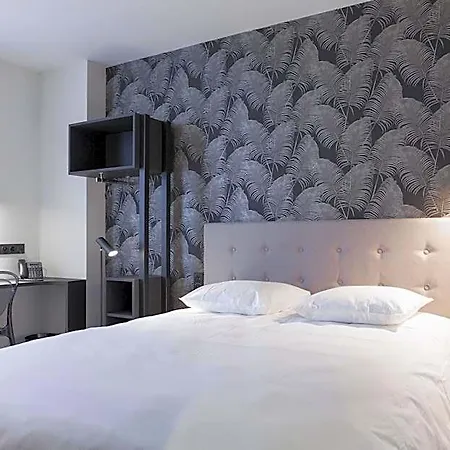 Logis Du Maine Hotel 3*