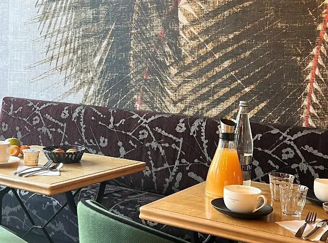 Szálloda Logis Du Maine Laval