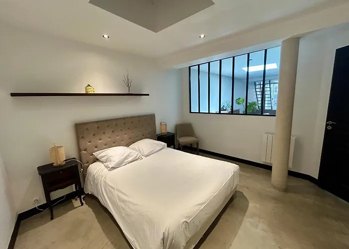 Szálloda Logis Du Maine Laval