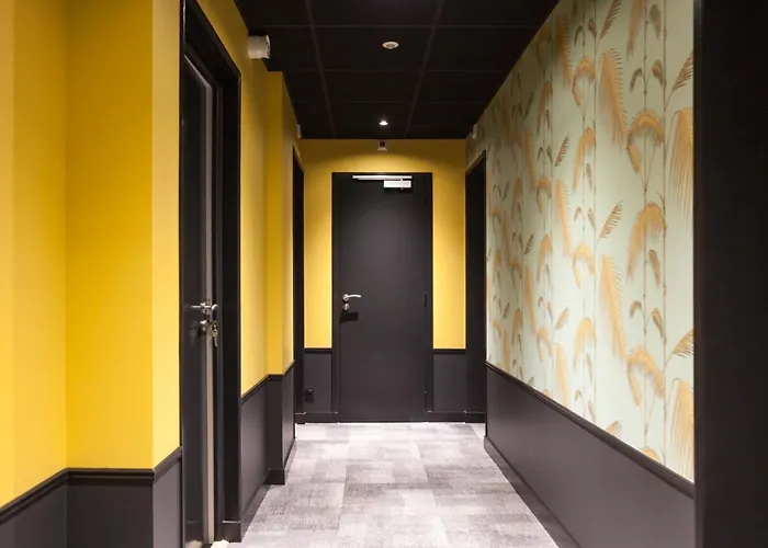 Logis Du Maine 3* Лаваль